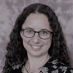Portrait of Claire J. Horwell
