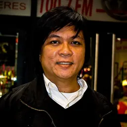 Portrait of Jeffrey Jeturian