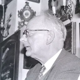 Portrait of Arie van Deursen