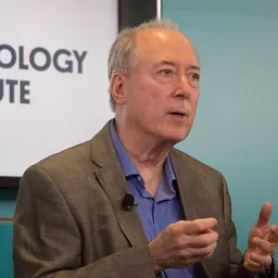 Portrait of Dan Gillmor