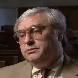 Portrait of Alex Kozinski
