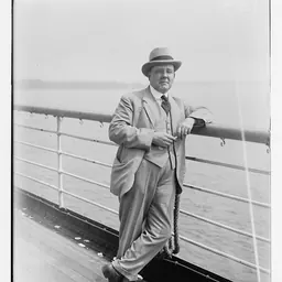 Portrait of Robb Wilton
