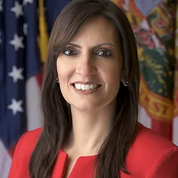 Portrait of Jeanette Nuñez