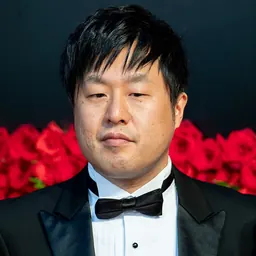 Portrait of Naoyoshi Shiotani