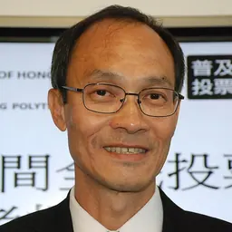 Portrait of Robert Chung