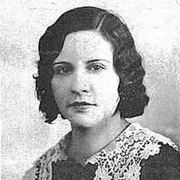 Portrait of Evelyn Frechette