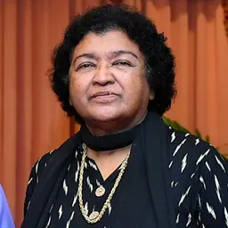 Portrait of Naseema Mohamed