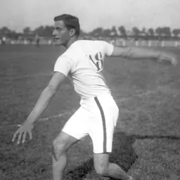 Portrait of Merritt Giffin