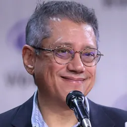 Portrait of Dean Devlin