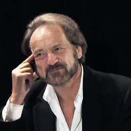 Portrait of Roger Bingham