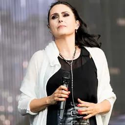 Portrait of Sharon den Adel