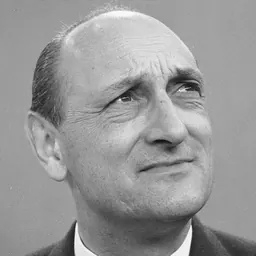 Portrait of Edzo Toxopeus