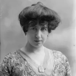 Portrait of Annie Vivanti