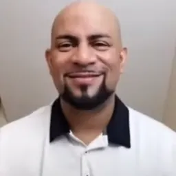 Portrait of Devon Petersen