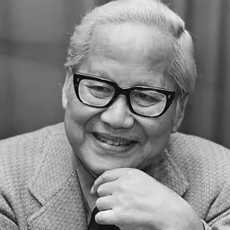 Portrait of Keye Luke