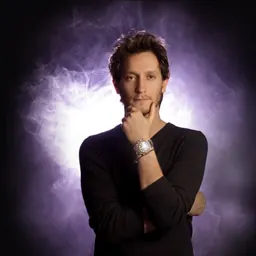 Portrait of Lior Suchard