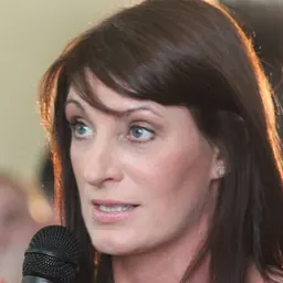 Portrait of Linda Dillon