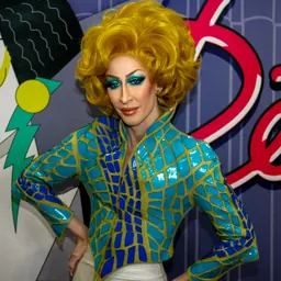 Portrait of Detox Icunt