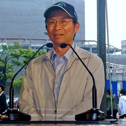 Portrait of Stephen Shen