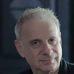 Portrait of James Gleick
