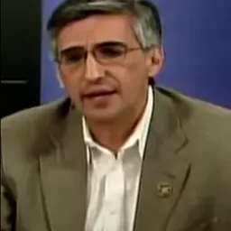 Portrait of Ricardo Muñoz