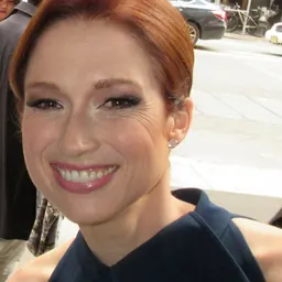 Portrait of Ellie Kemper
