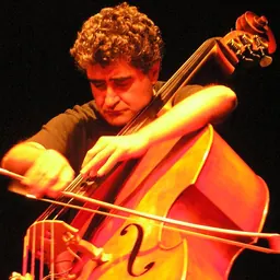 Portrait of Renaud Garcia-Fons