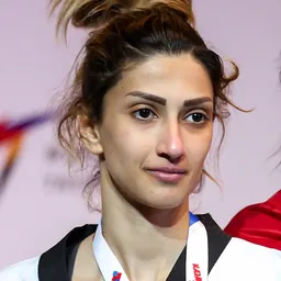 Portrait of Dina Pouryounes Langeroudi
