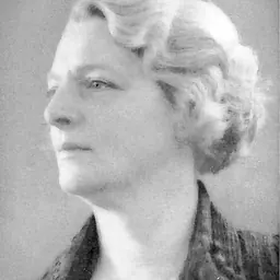 Portrait of Julia Isbrücker
