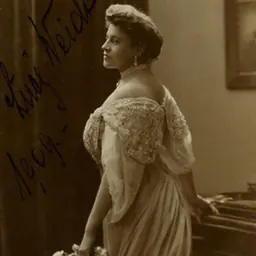Portrait of Lucie Weidt