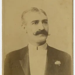 Portrait of David Hennessy