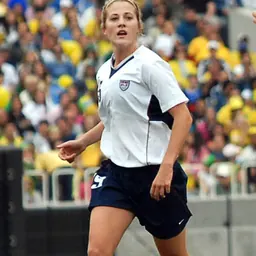 Portrait of Becky Edwards