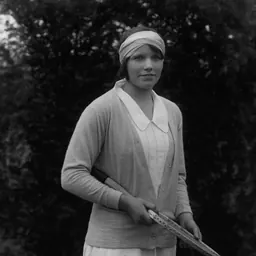 Portrait of Elsie Goldsack