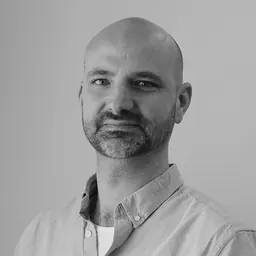 Portrait of Leo Hickman