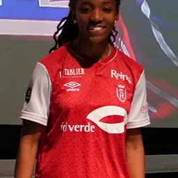Portrait of Mia Gyau