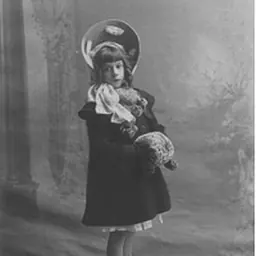 Portrait of Mona Vivian