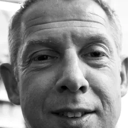 Portrait of Onno Hoes