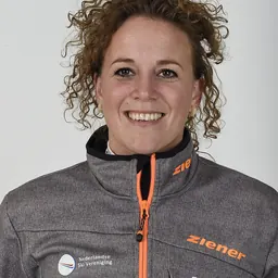 Portrait of Linda van Impelen