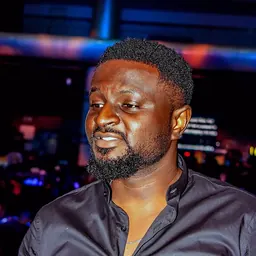 Portrait of Tee-Y Mix