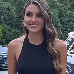 Portrait of Hande Erçel