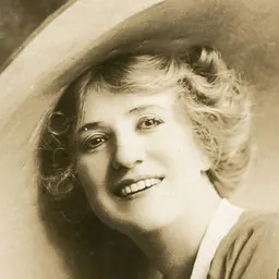 Portrait of Carrie Reynolds