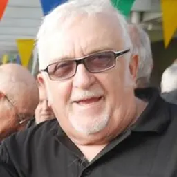 Portrait of Peter Leitch