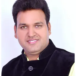 Portrait of Vinod Kandari