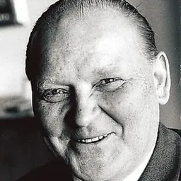 Portrait of Päiviö Hetemäki