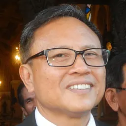 Portrait of Howie Severino