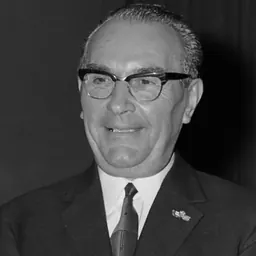 Portrait of Hub van Doorne