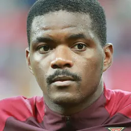 Portrait of William Carvalho