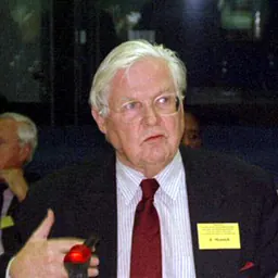 Portrait of Robert Mundell
