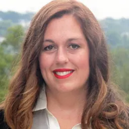 Portrait of Lauren McNally