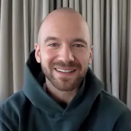 Portrait of Sean Evans